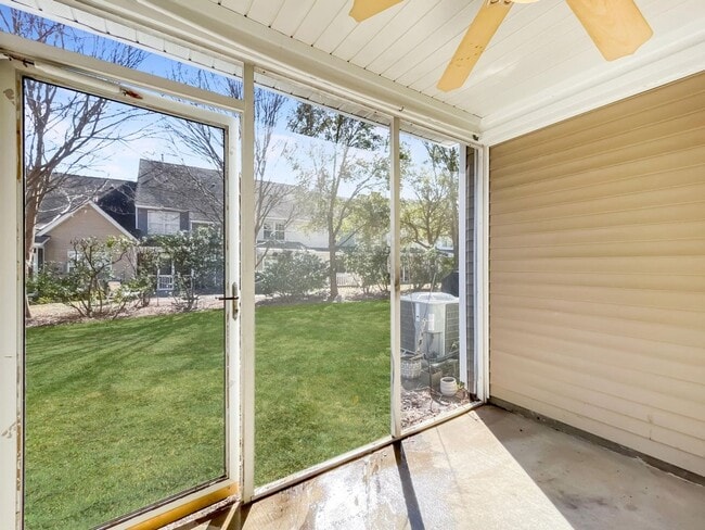 Building Photo - Coosaw Creek 3 bedroom Townhome