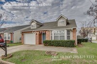 Building Photo - 1424 Southern Gardens Dr