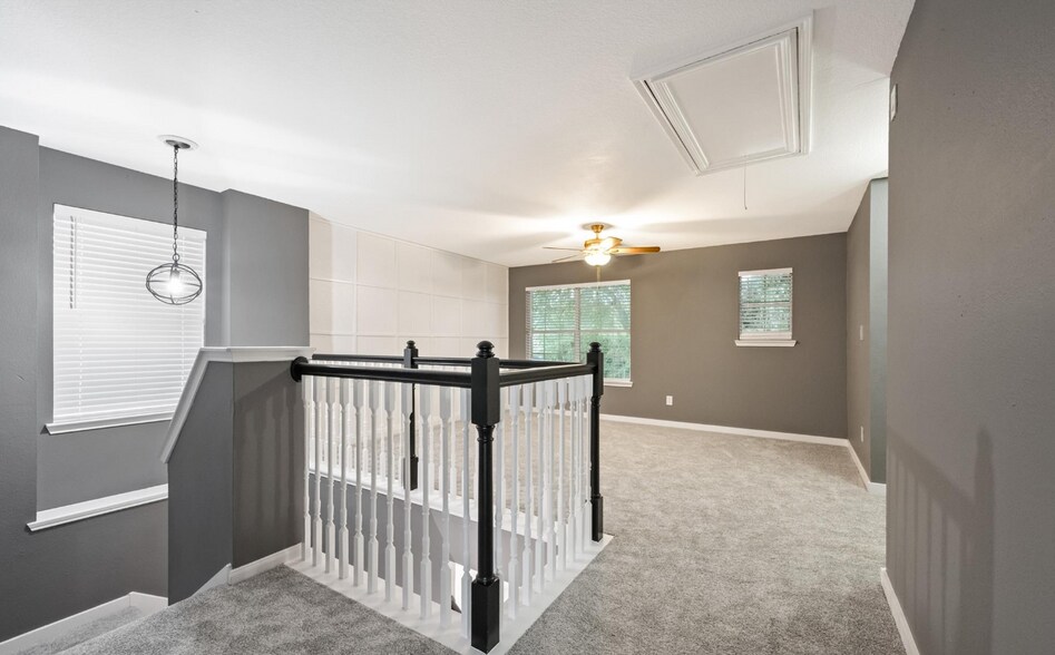 Building Photo - 9226 Macmillan Ln