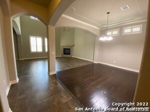 Building Photo - 515 Tranquil Oak