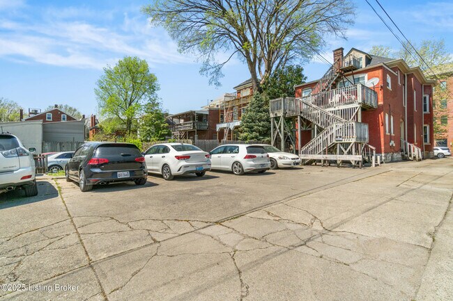 Building Photo - 1236 E Broadway