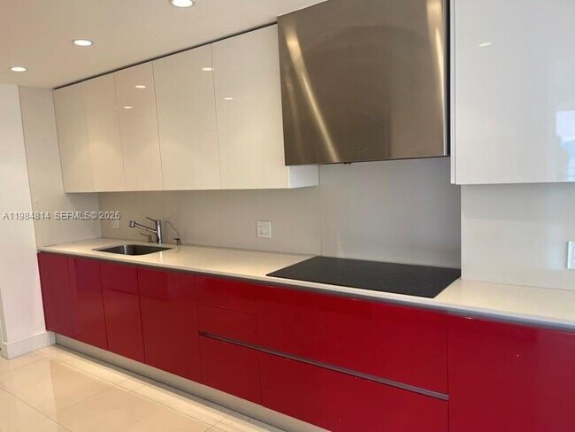 Building Photo - 11113 Biscayne Blvd