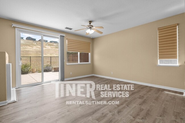 Building Photo - Introducing a charming new home in Folsom