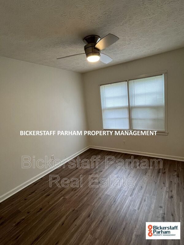Building Photo - 3260 Junaluska Dr