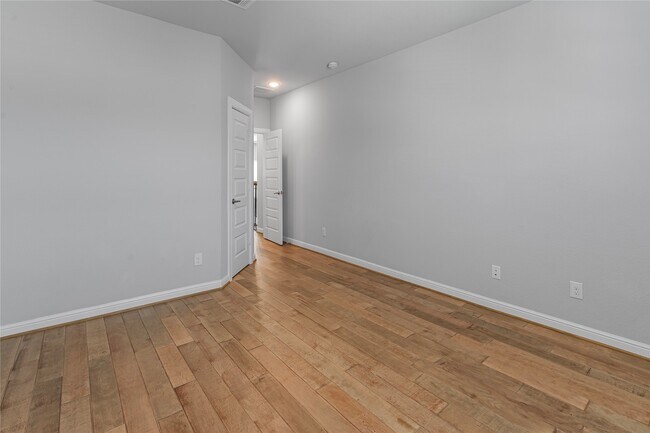 Building Photo - 11 Winter Thicket Pl
