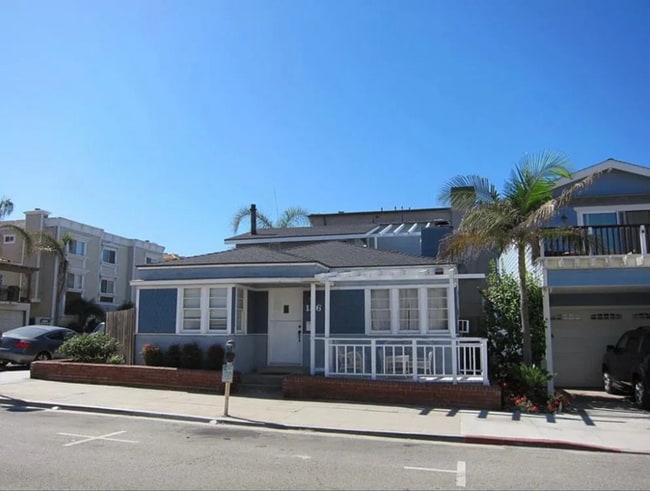 Building Photo - 136 2nd St