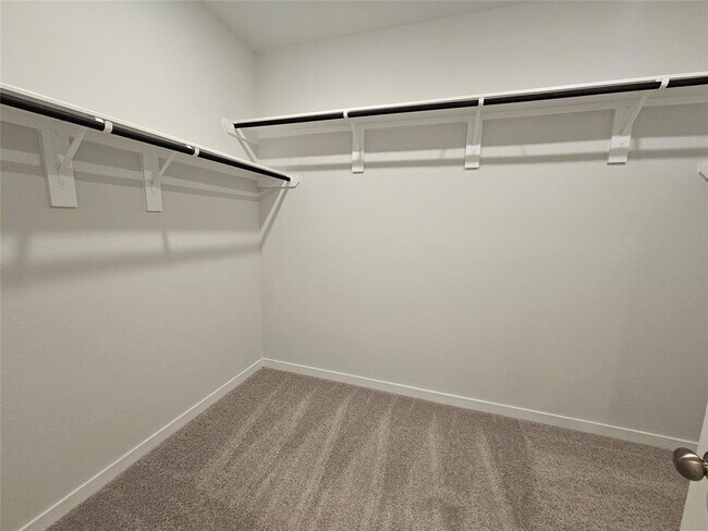 Building Photo - 5823 Quest Valley Dr