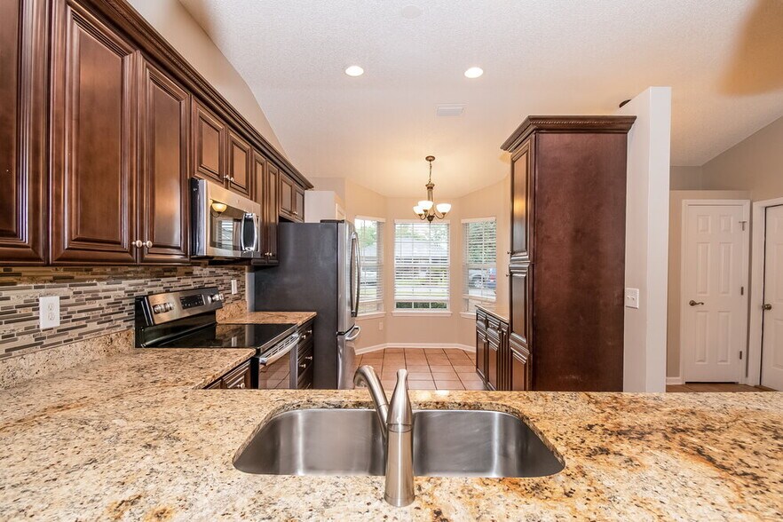 Building Photo - 3279 Chad Bourne Dr