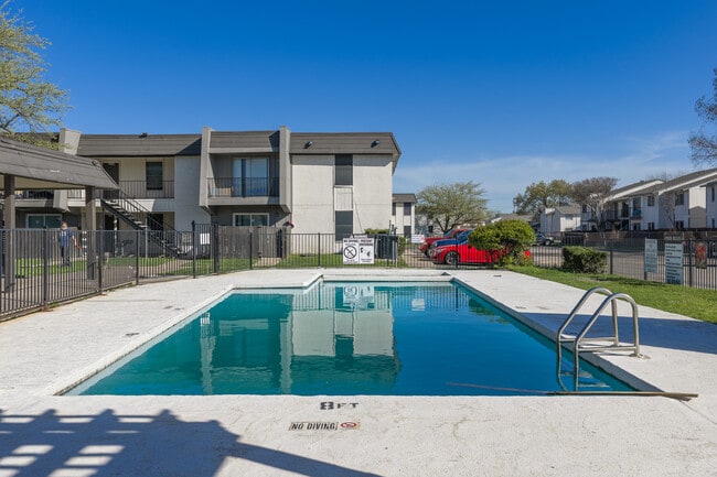 Pool - Rock Island Apartments