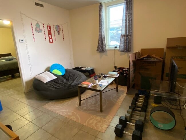 Building Photo - 66 Lake Avenue