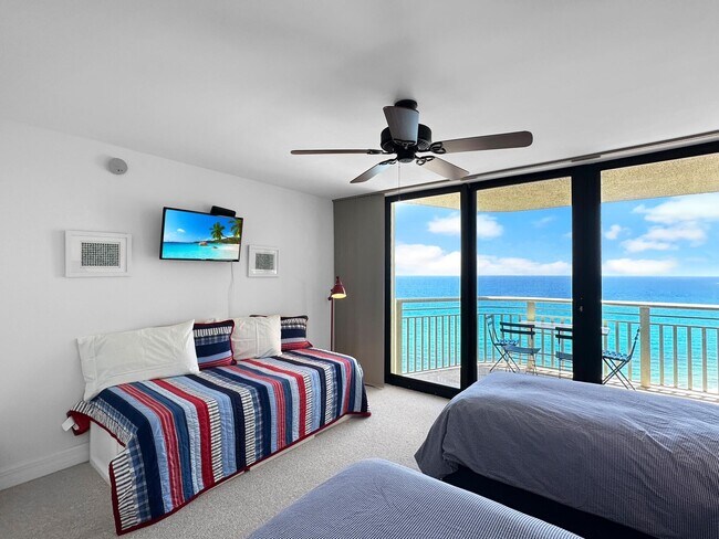 Building Photo - 3000 N Ocean Dr