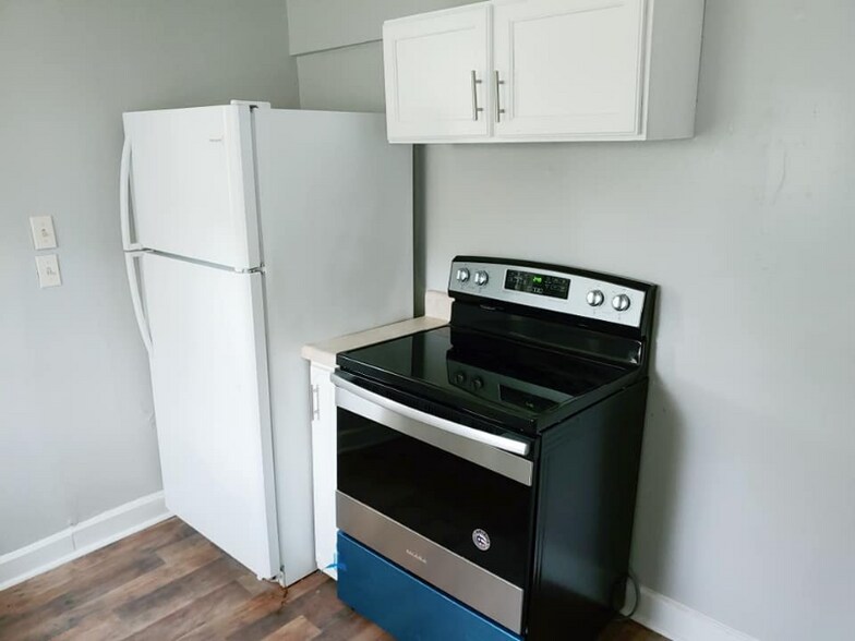 Building Photo - 32 Mary St