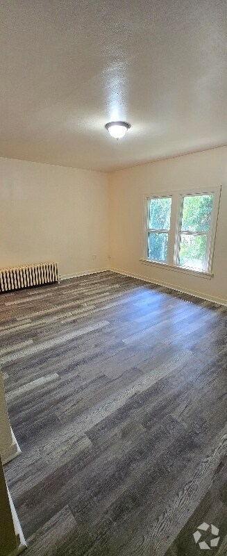 Building Photo - 636 S Palouse St