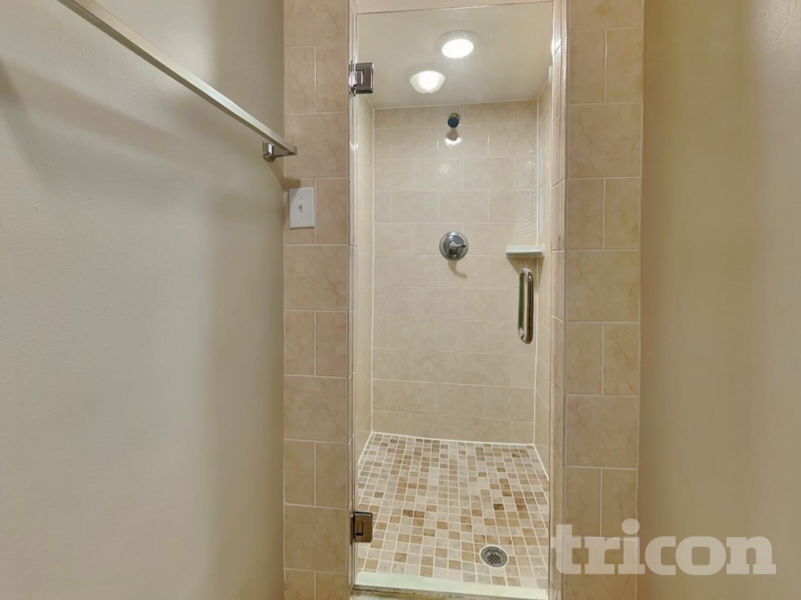 Building Photo - 806 Bills Cir