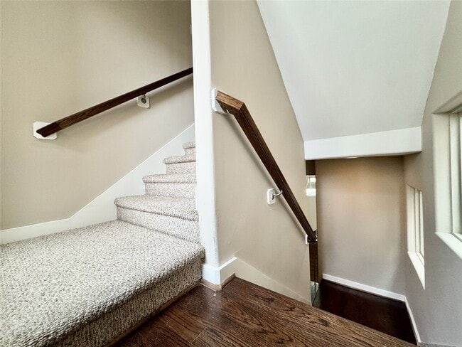 Building Photo - 1515 Birdsall St