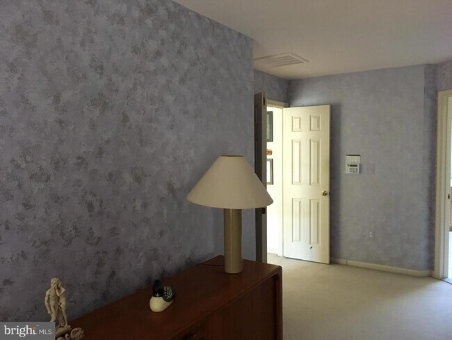 Building Photo - 8530 Oak Chase Cir