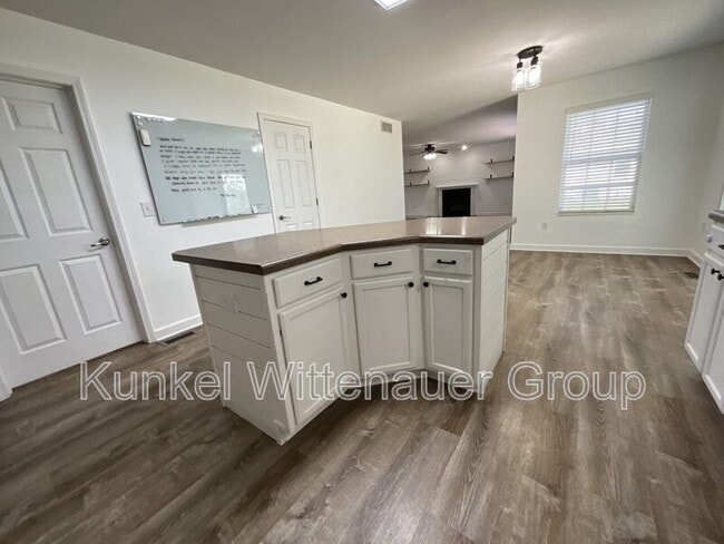 Building Photo - 2621 Greystone Estates Pkwy