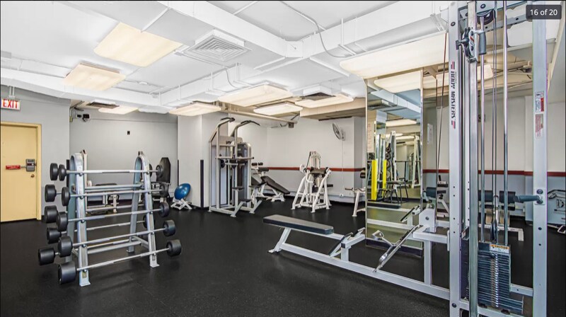 Building Photo - 211 E Ohio St