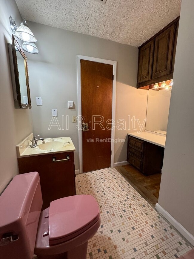 Building Photo - 3390 Arborfield Rd