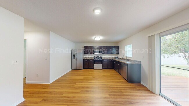 Building Photo - 5000 Magnolia Valley Dr