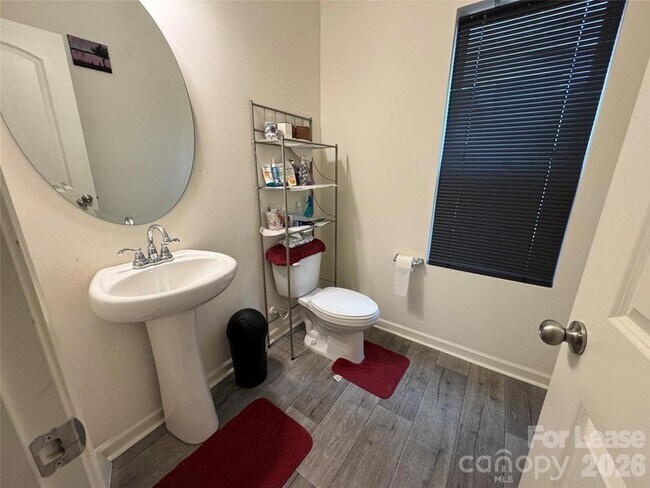 Building Photo - 574 Scotch Meadows Loop