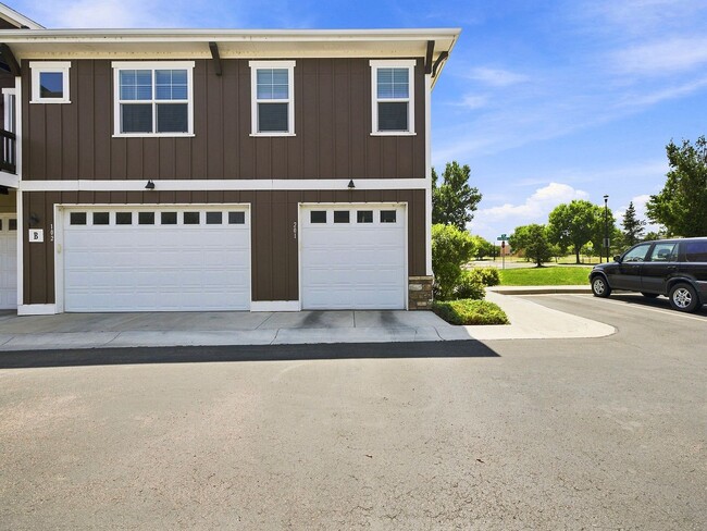 Building Photo - 5851 Dripping Rock Ln