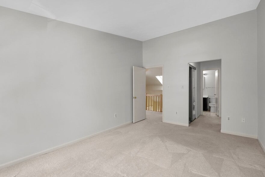 Building Photo - 1469 Casino Cir