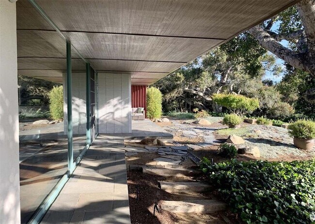 Building Photo - 950 Monte Dr
