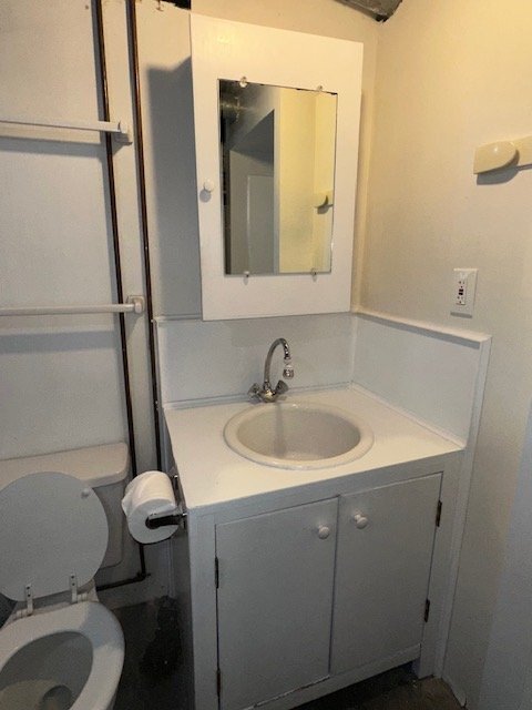 Building Photo - 4721 University View Pl NE