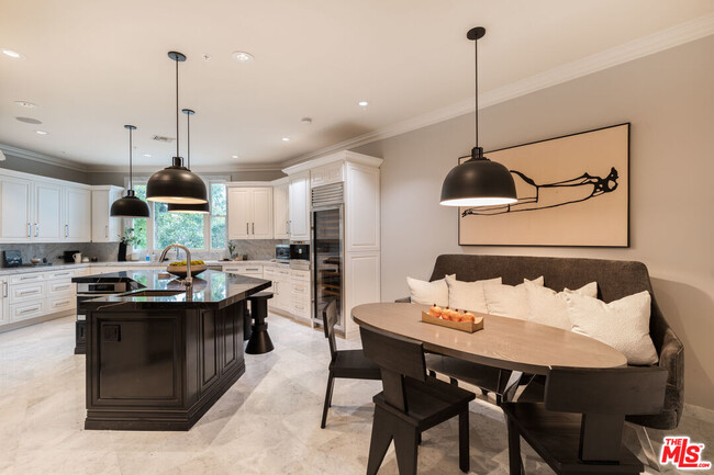 Building Photo - 1404 Dawnridge Dr