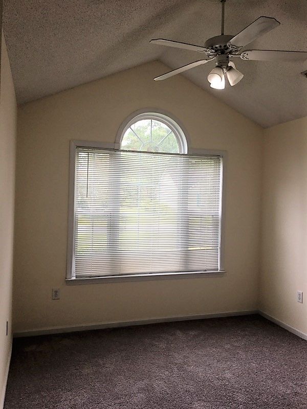 Building Photo - HIGHGROVE ESTATES