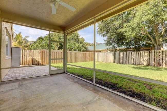 Building Photo - 2951 SW Pond Way