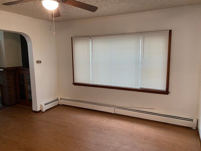 Building Photo - 165 Colvin Ave