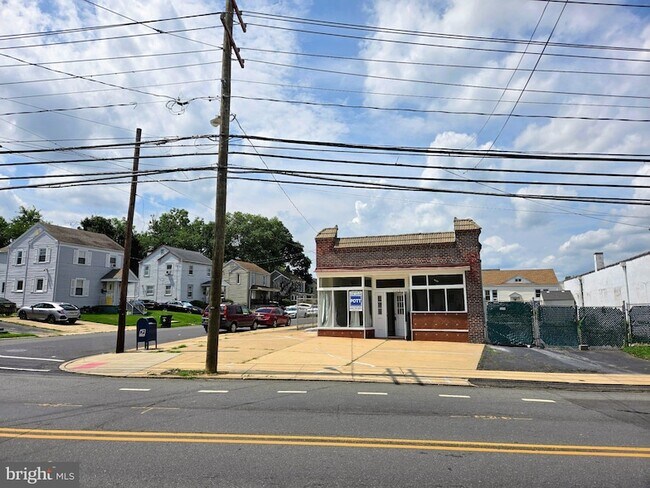 Building Photo - 1125 Prospect St