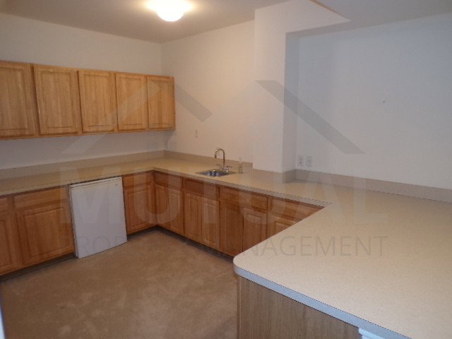 Building Photo - 6575 Cortland Ave