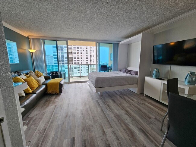 Building Photo - 2501 S Ocean Dr