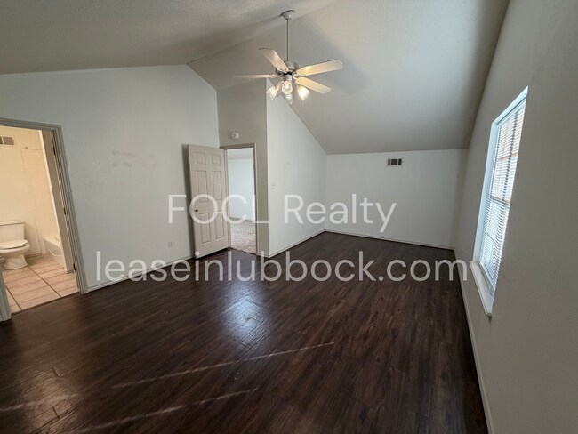 Building Photo - 8302 Raleigh Ave