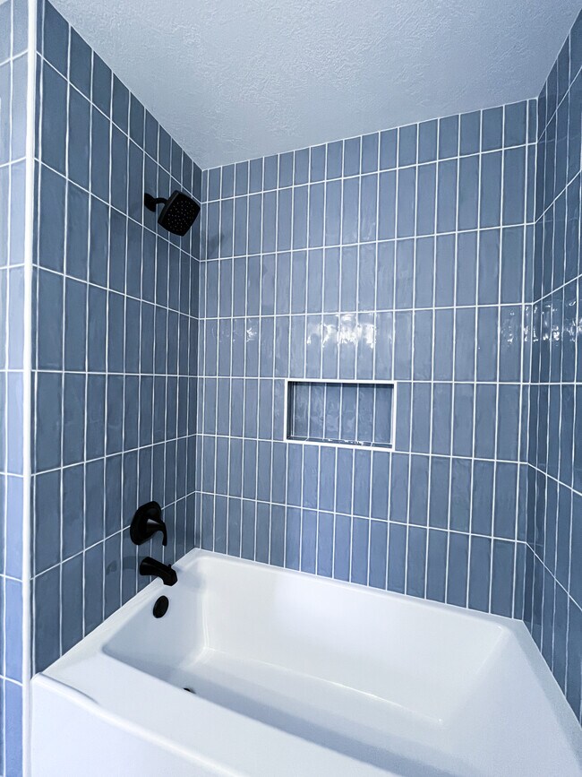 Building Photo - 237 E 270 N