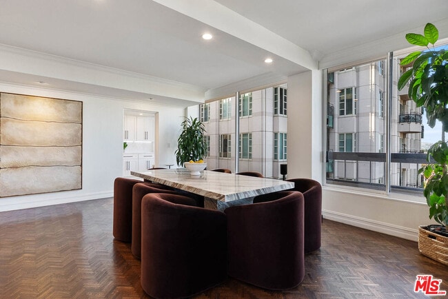 Building Photo - 10590 Wilshire Blvd