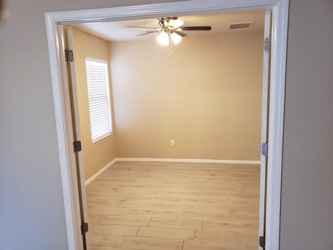 Building Photo - 2541 Prado Del Sol Ave