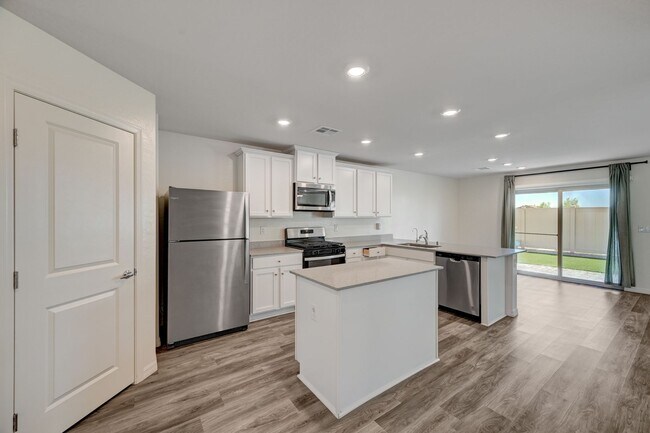 Building Photo - Upgraded 5 bedroom home in Cul-De-Sac!!