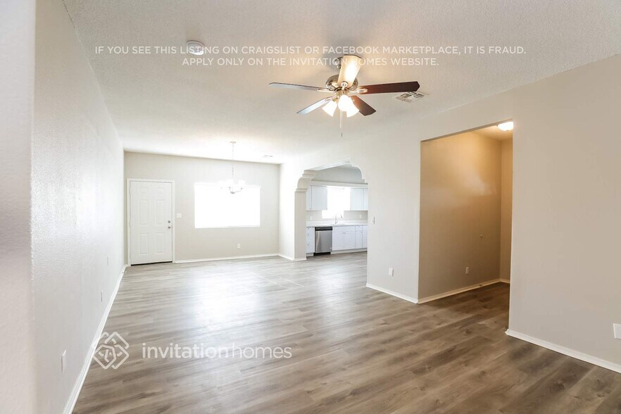 Building Photo - 8712 W Turney Ave