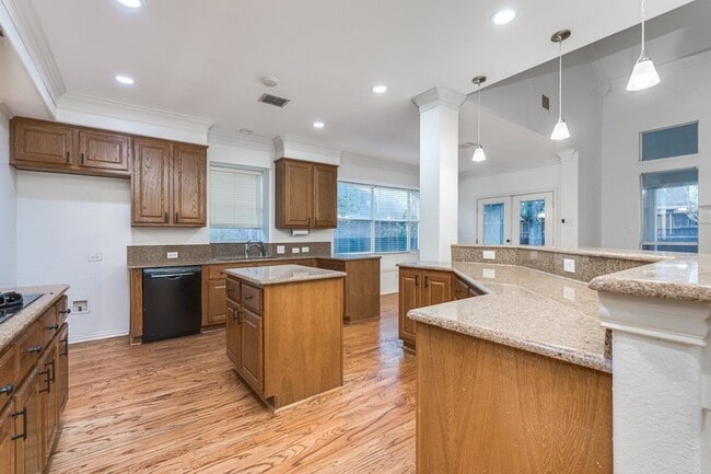 Building Photo - 3829 Bonita Dr