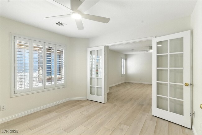 Building Photo - 10950 Crispinio St