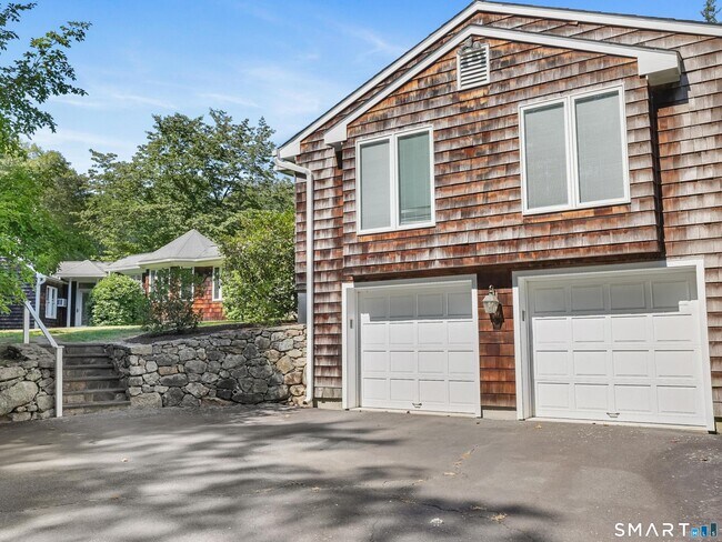 Building Photo - 106 Spoonwood Rd