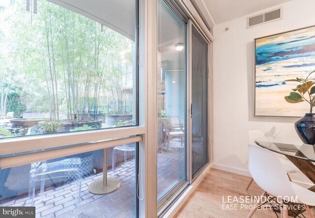 Building Photo - 1300 13th St NW