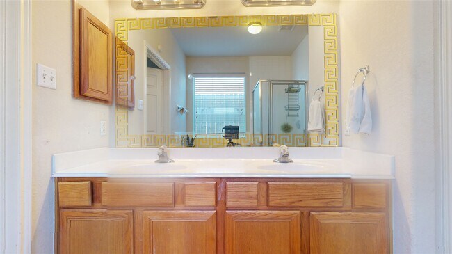 Building Photo - 21499 Pleasant Forest Dr