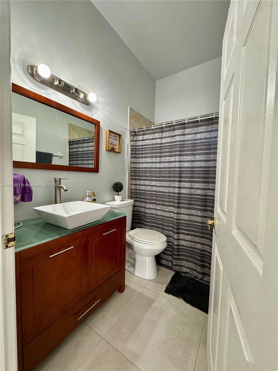 Building Photo - 16137 Emerald Cove Rd