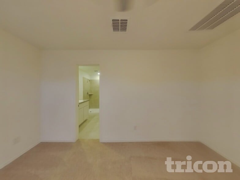 Building Photo - 140 Cornstalk Ln