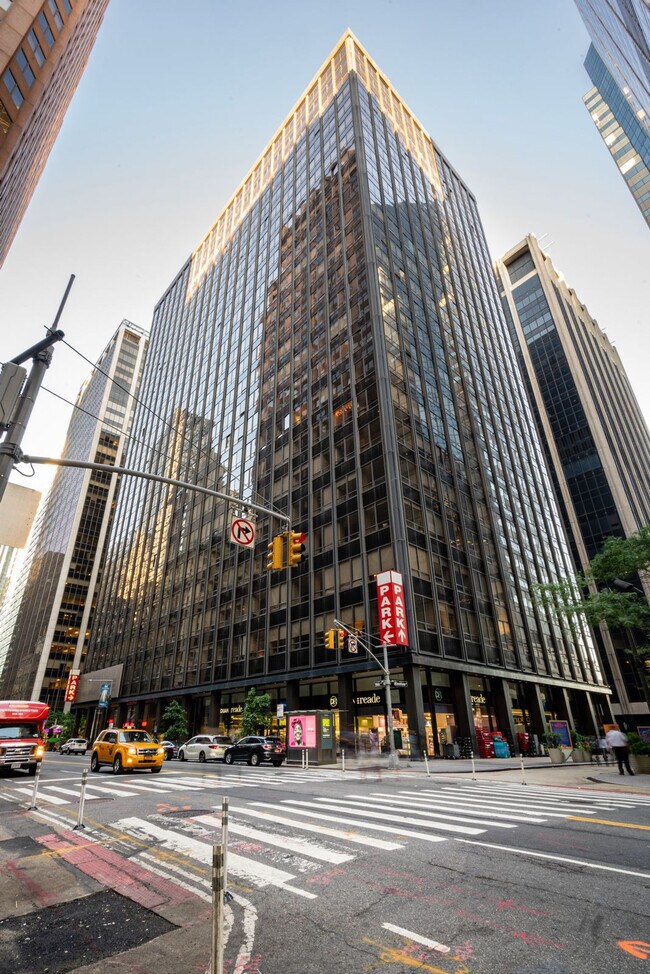 Building Photo - 95 Wall St